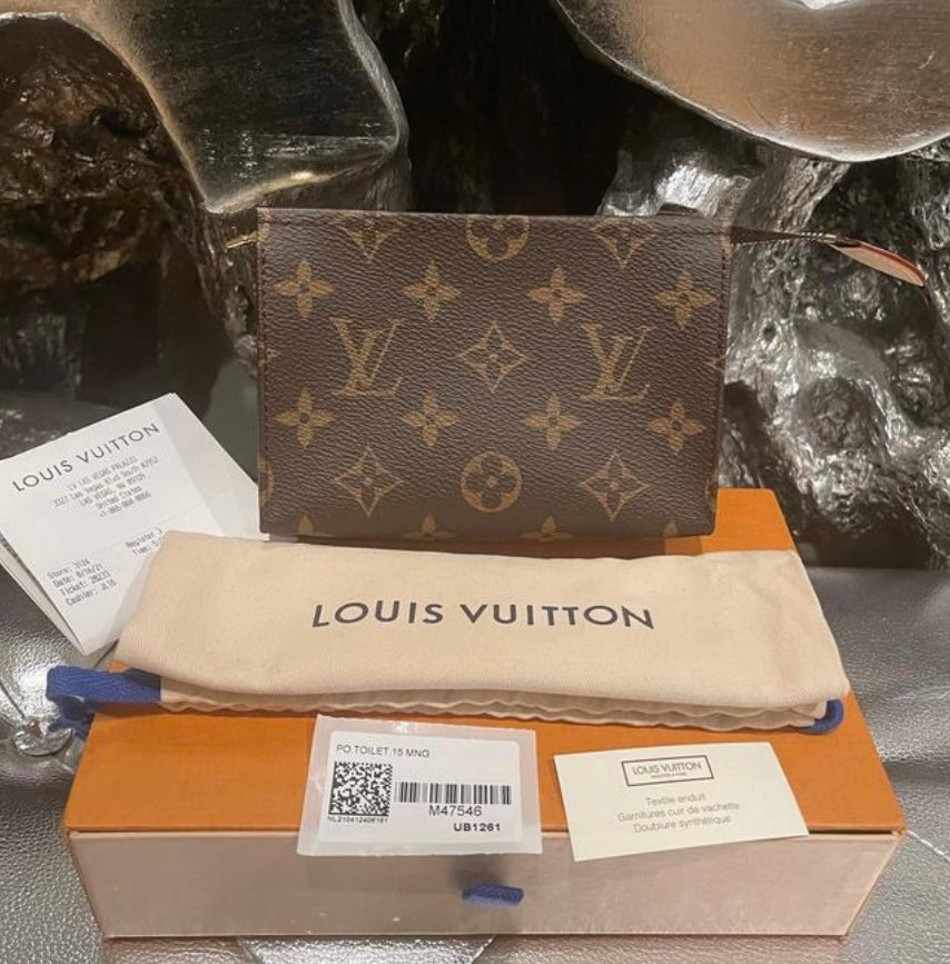 Louis Vuitton Toiletry 15