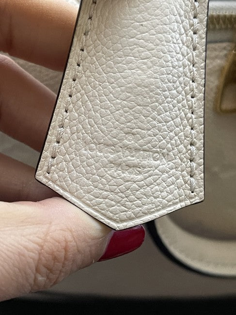 Alma Empreinte Pm Cream Leather Shoulder Bag – Vegaluxuries