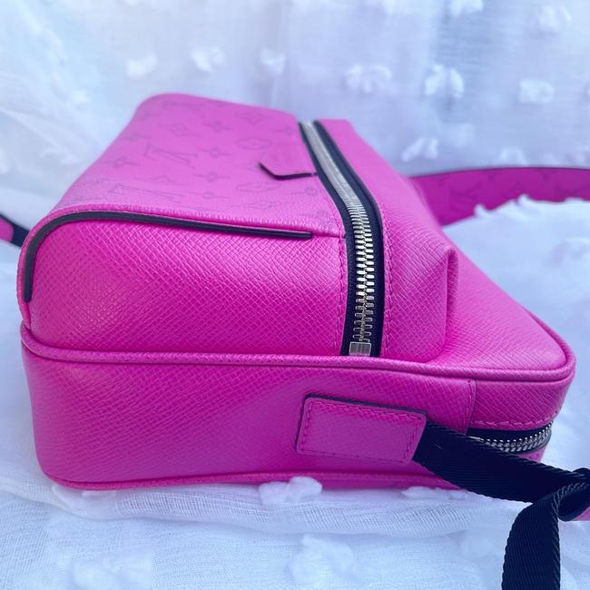 Messenger Outdoor Pink Leather Cross Body Bag