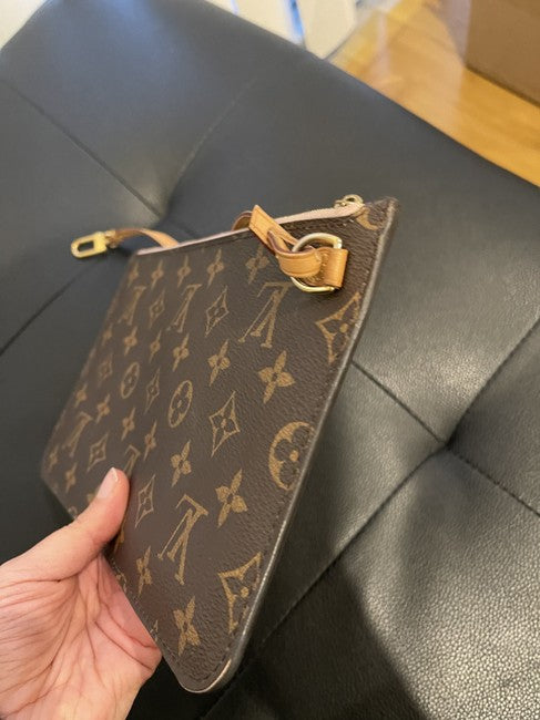 Neverfull pochette online wristlet