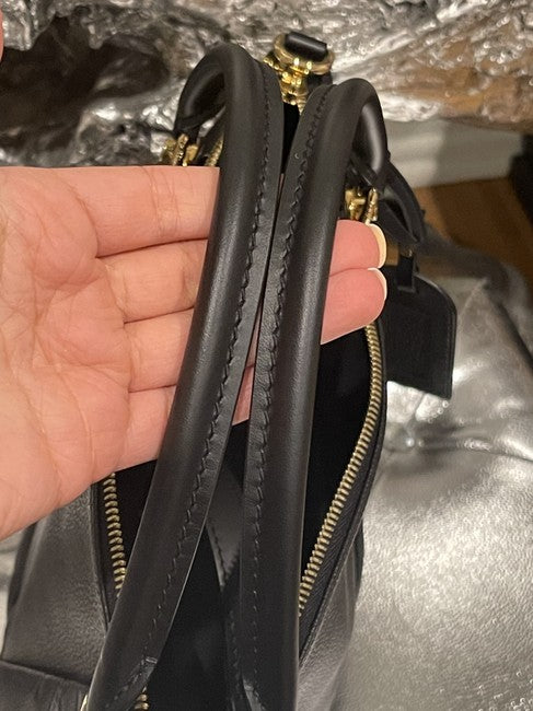 V Tote Black Empreinte Leather Shoulder Bag